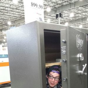 Meet your Posher, Mark